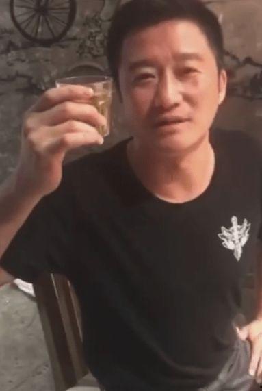 吴京和他老婆爆料视频,揭秘幸福生活幕后故事 第1张 吴京和他老婆爆料视频,揭秘幸福生活幕后故事 第1张